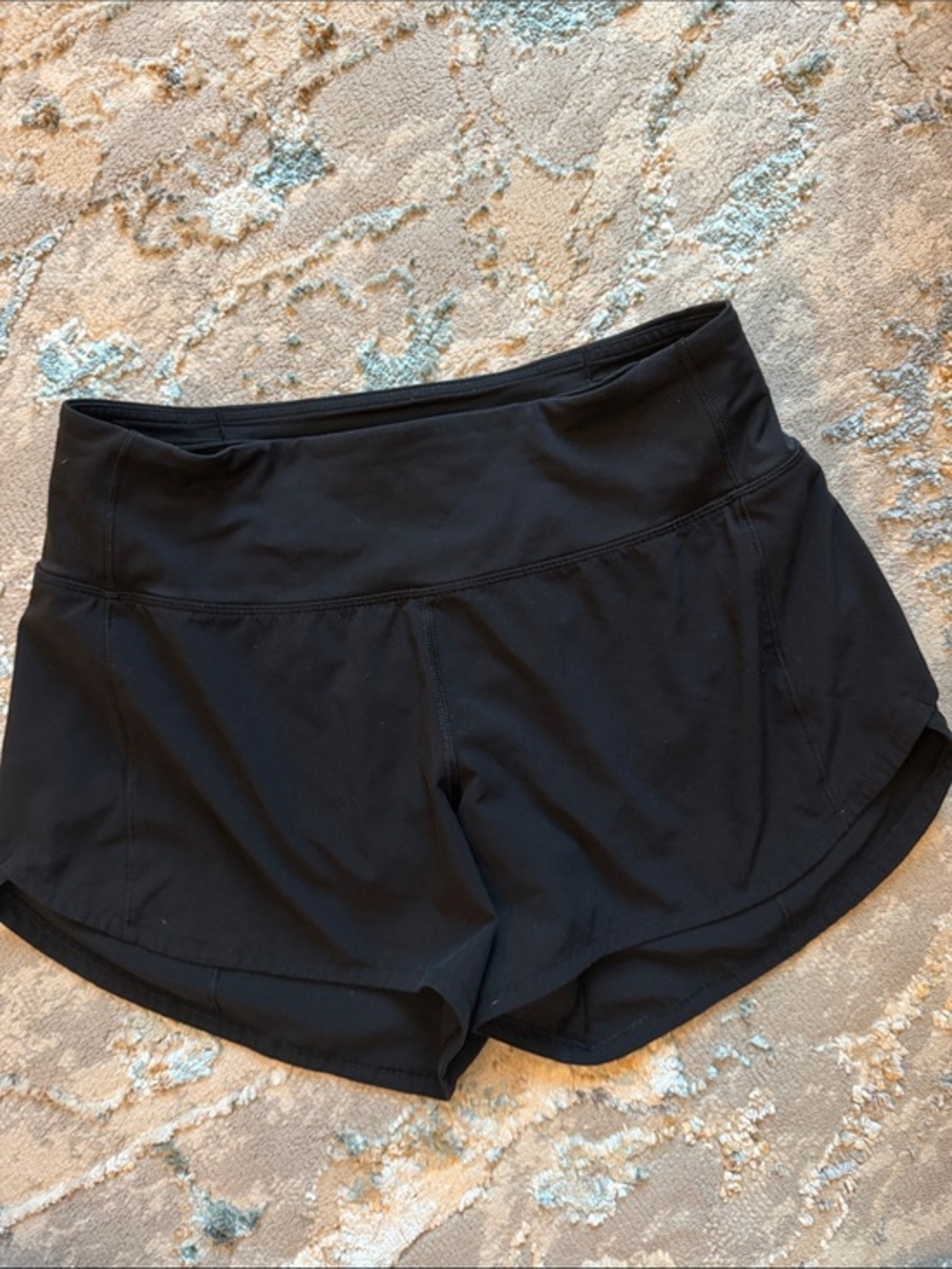Lululemon speed up HR 4” short